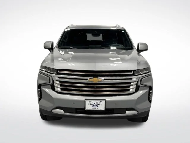 Used 2023 Gray Chevrolet High Country image 3
