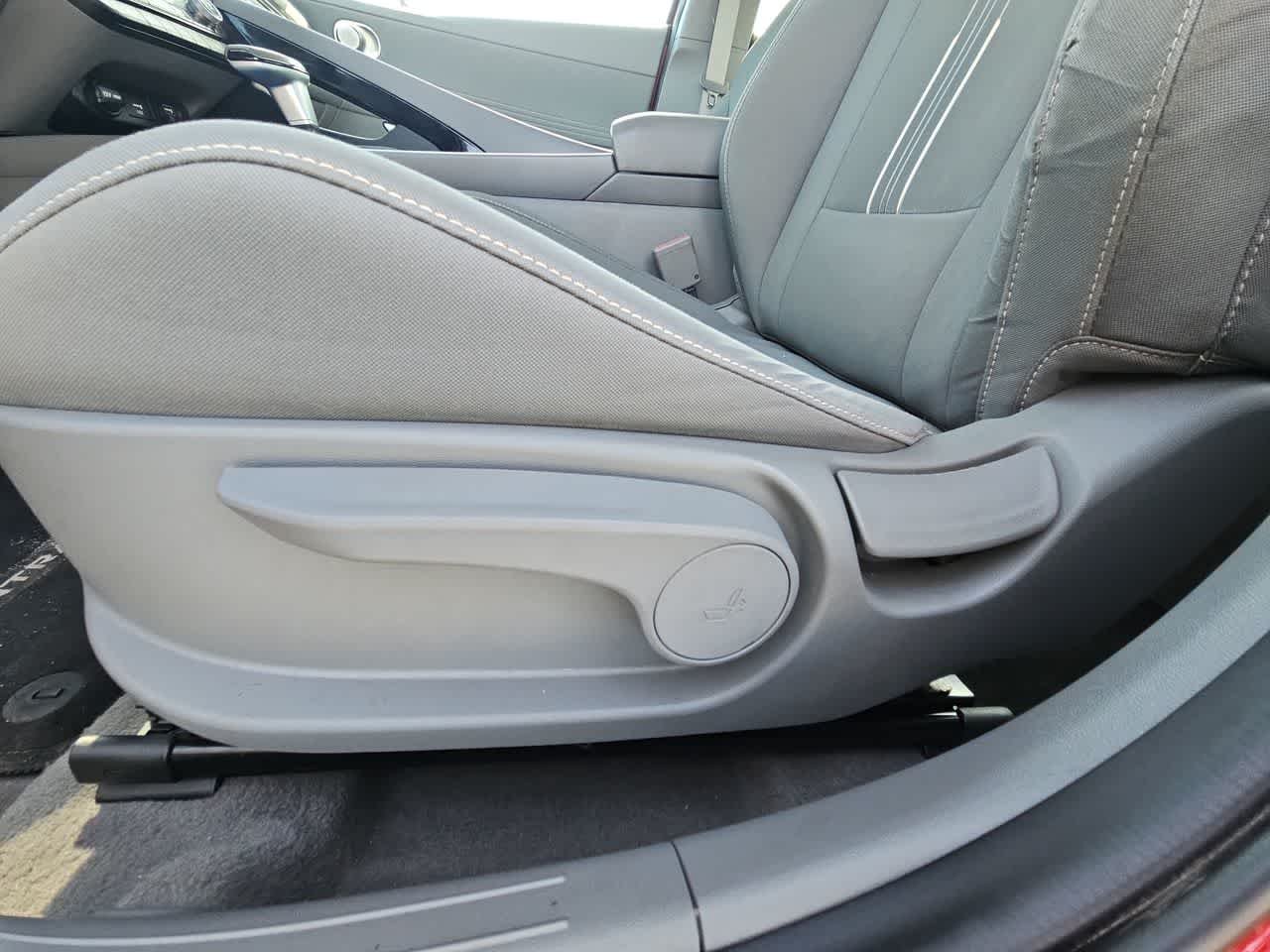 Used 2023 Ultimate Red Hyundai SEL image 13