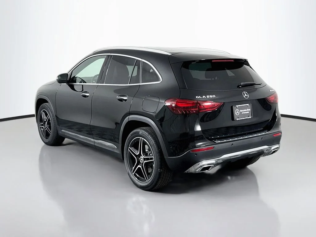 New 2026 Black Mercedes-Benz GLA 250 image 5