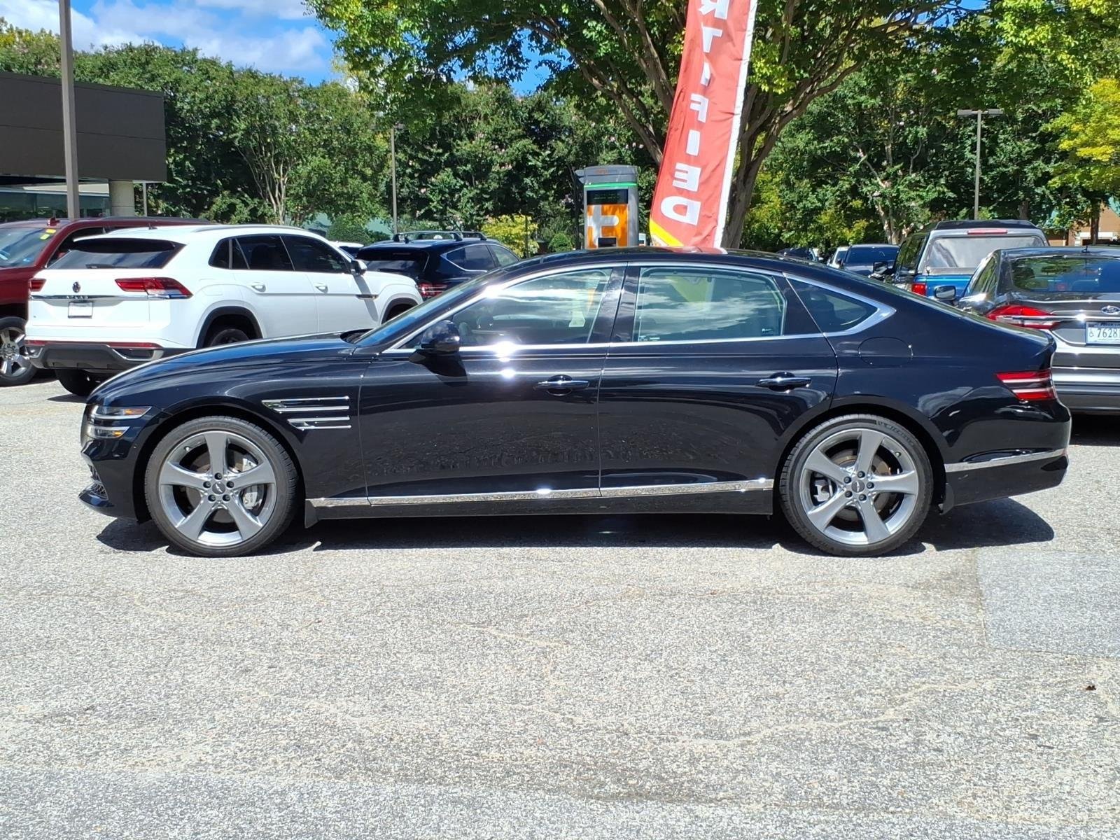 Used 2021 Vik Black Genesis 3.5T image 3