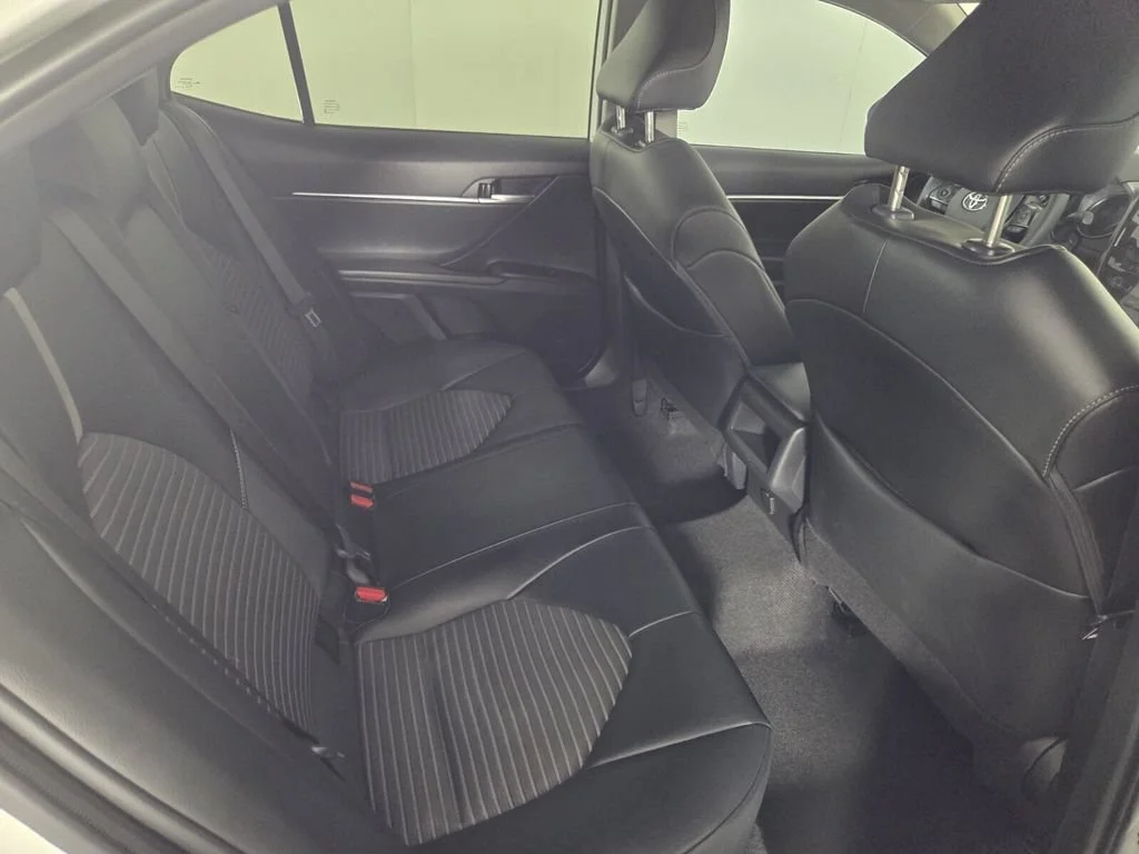 Used 2024 Ice Toyota SE image 29