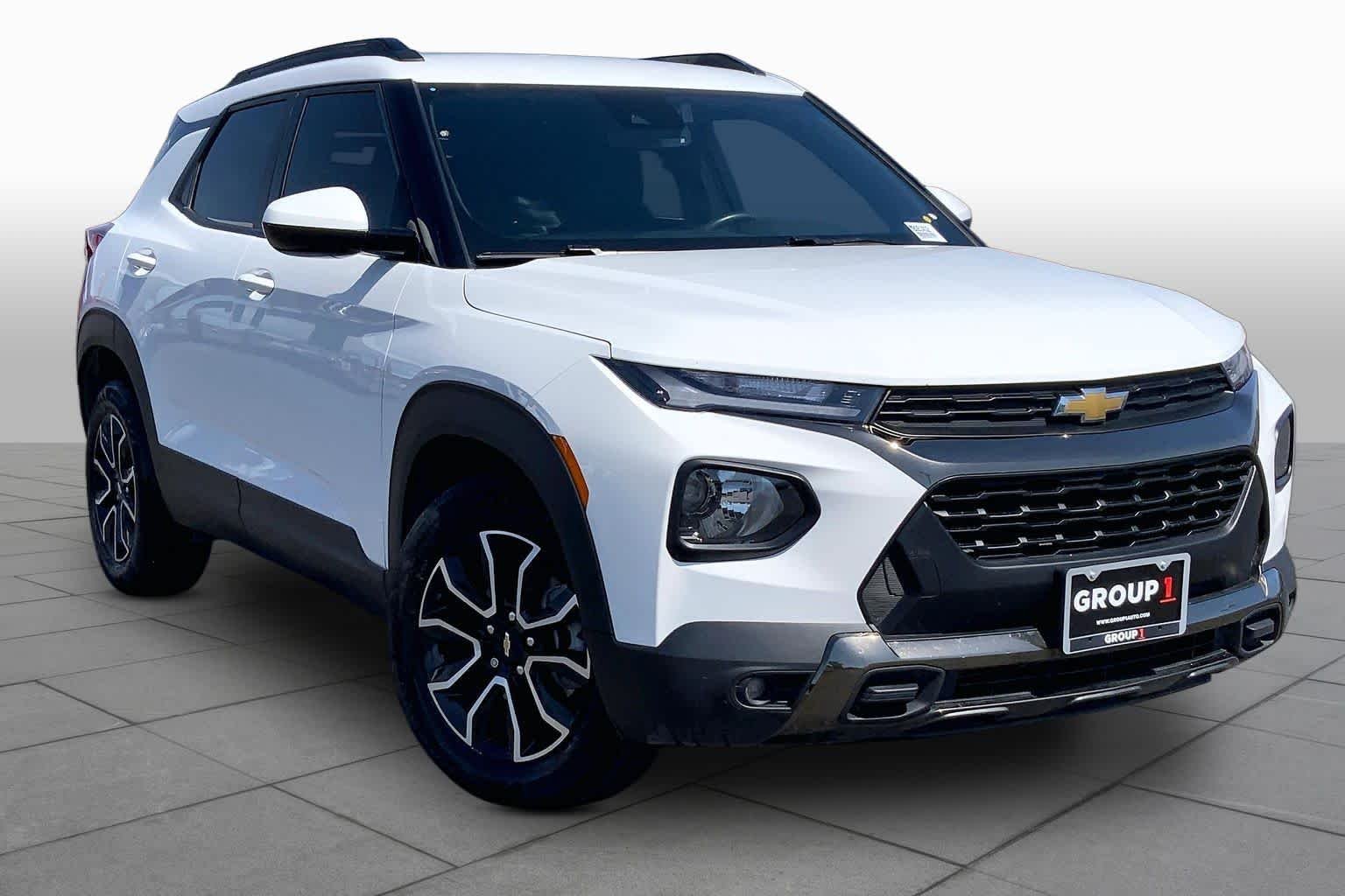 Used 2021 Summit White Chevrolet ACTIV image 3