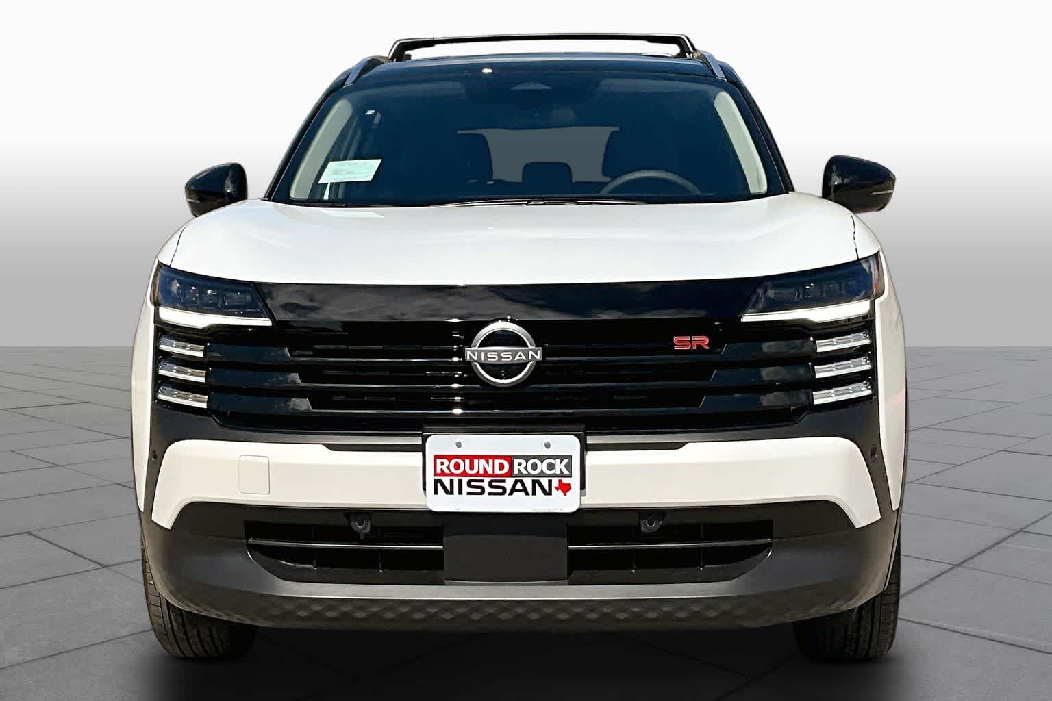 New 2026 Aspen White Tricoat/Super Black Nissan SR image 3
