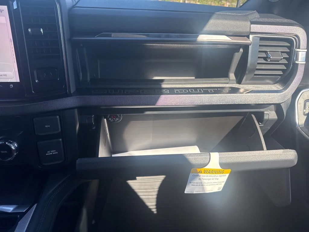New 2026 Glacier Gray Metallic Tri-Coat Ford F-250® Platinum® image 43