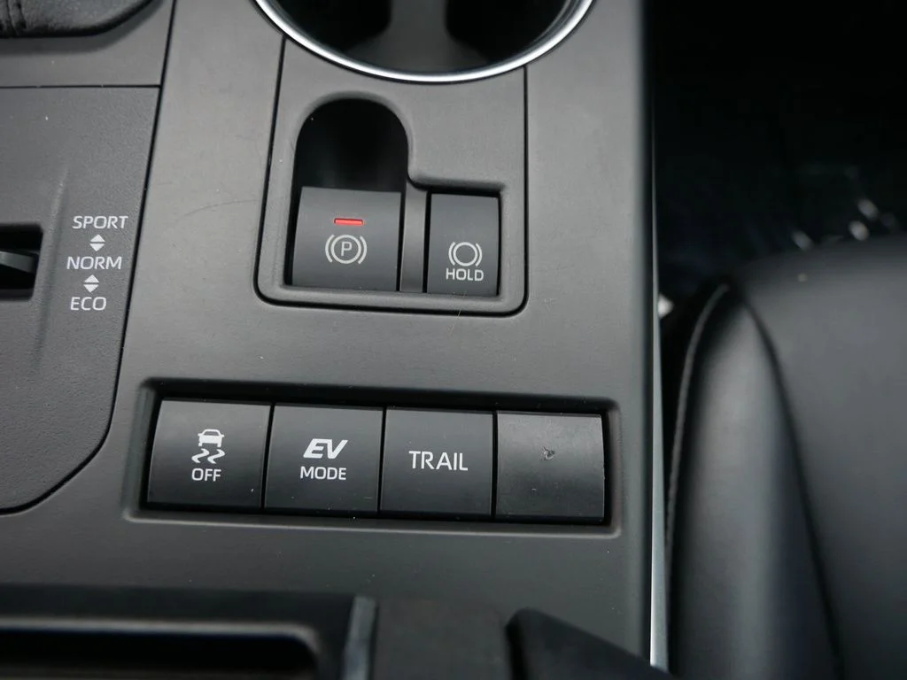 Used 2021 Gray Toyota XLE image 18