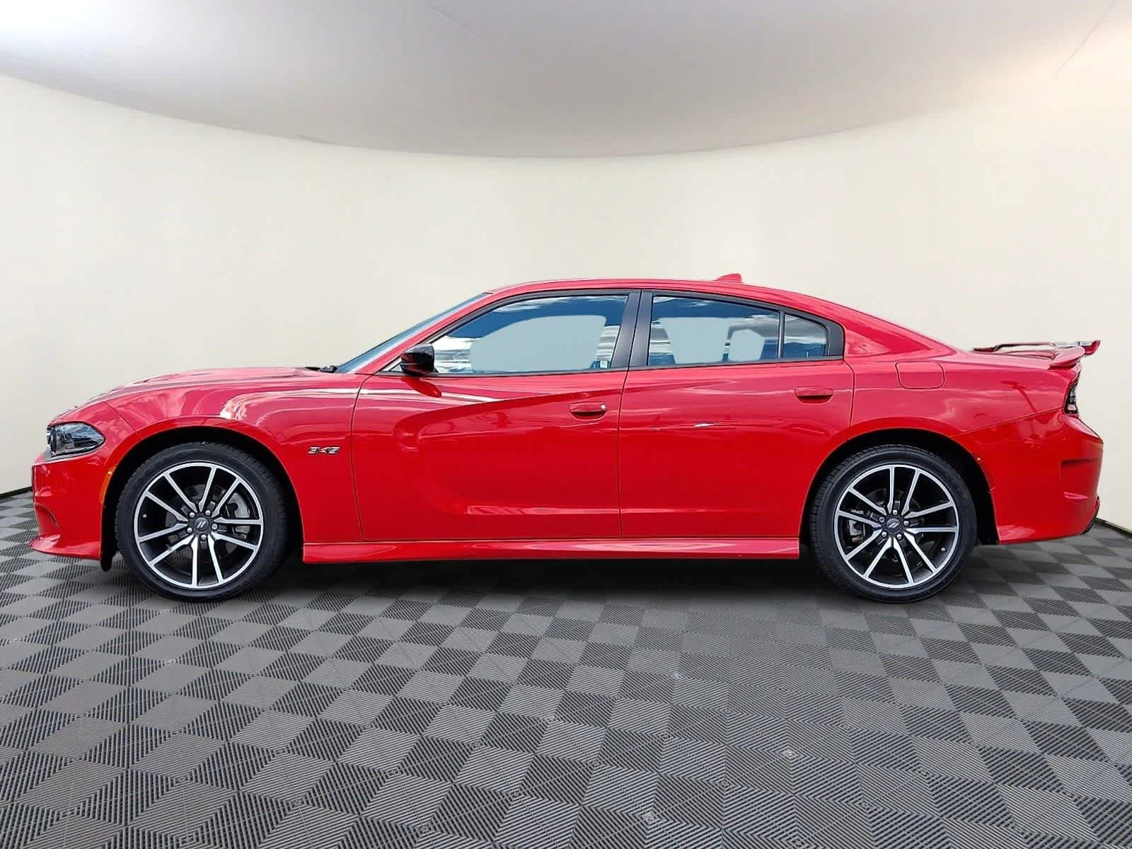 Used 2023 Torred Clearcoat Dodge R/T image 8