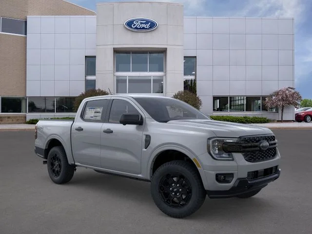 New 2026 Avalanche Ford XLT image 7