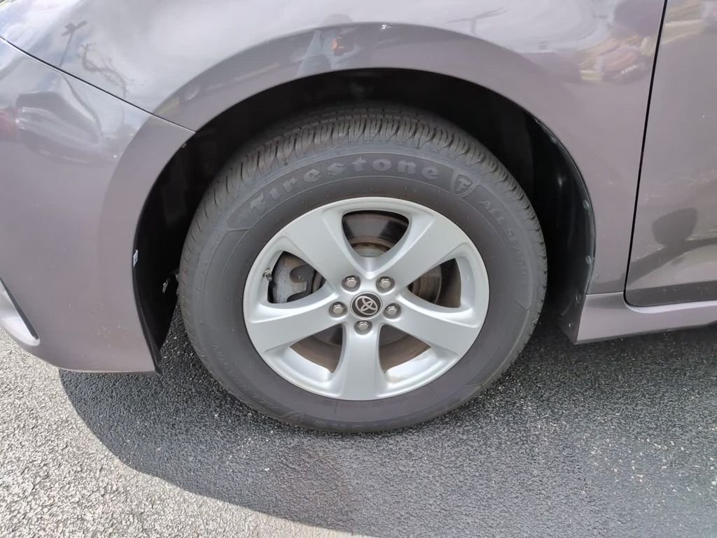 Used 2020 Gray Toyota L image 6