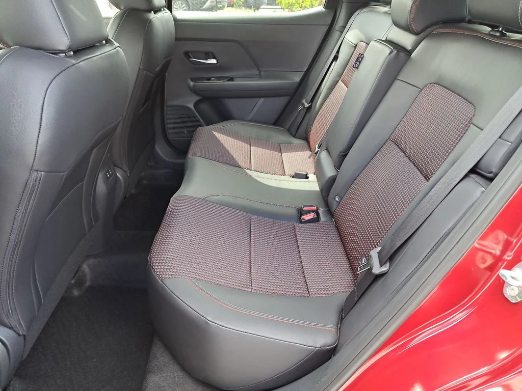 2026 Nissan KICKS SR - Photo 12