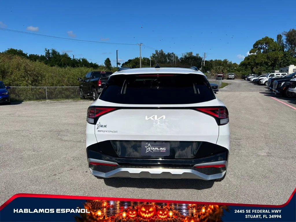 Used 2025 White Kia SX-Prestige image 6