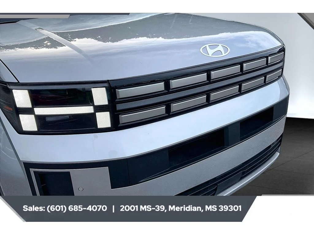 Used 2025 SHIMMERING SILVER Hyundai SEL image 22