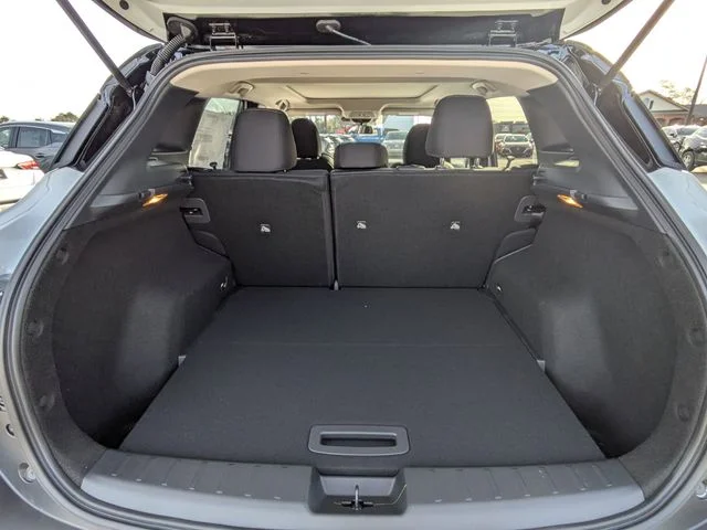 New 2026 Aspen White TriCoat / Super Black Two-tone Nissan SV image 13