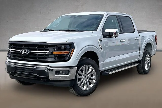 New 2026 White Ford XLT image 1
