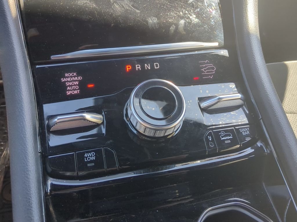 Used 2022 White Jeep Trailhawk 4xe image 17