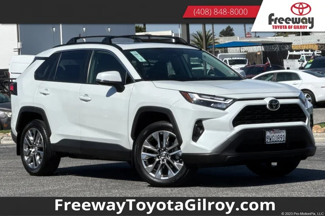 2025 Toyota RAV4 XLE Premium