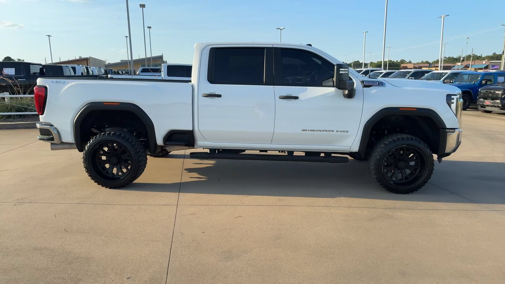 Used 2024 Summit White GMC Pro image 8