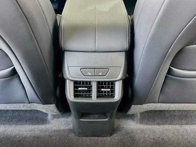 2027 GMC Terrain Denali - Photo 18