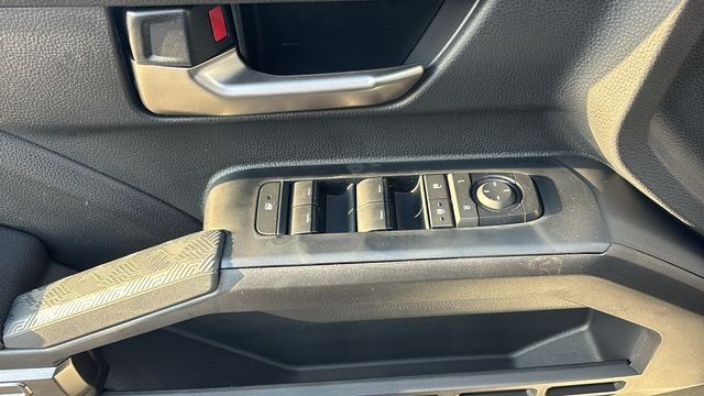 2025 Toyota Tacoma TRD Off Road - Photo 13