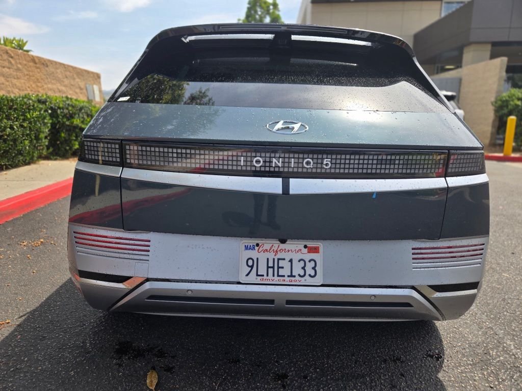 Used 2024 Green Hyundai Limited image 8