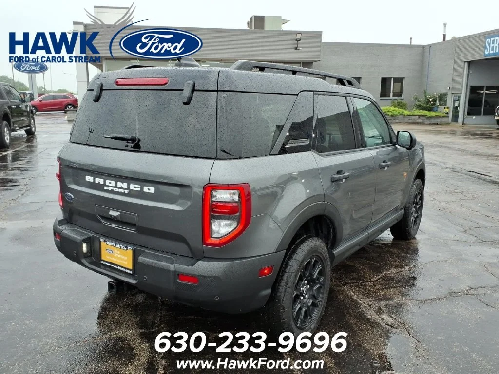 Certified Used 2025 Gray Metallic Ford Badlands image 7