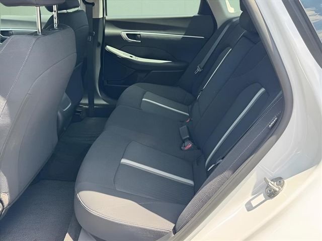 Used 2026 White Hyundai SEL Sport image 13