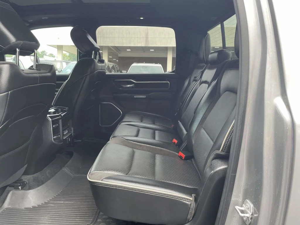 Used 2021 Silver Ram Laramie image 19