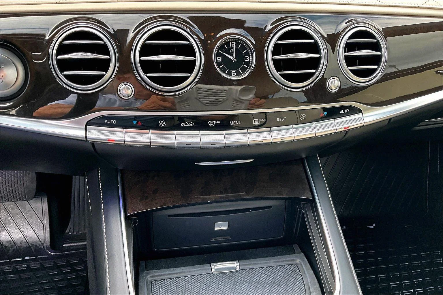 Used 2014 Diamond White Metallic Mercedes-Benz S 550 image 15