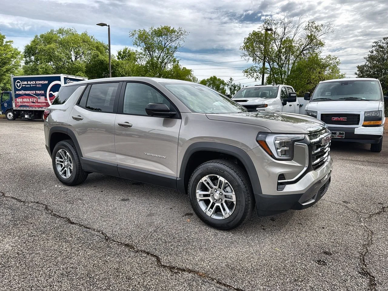 New 2026 Riverstone Metallic GMC Elevation image 2