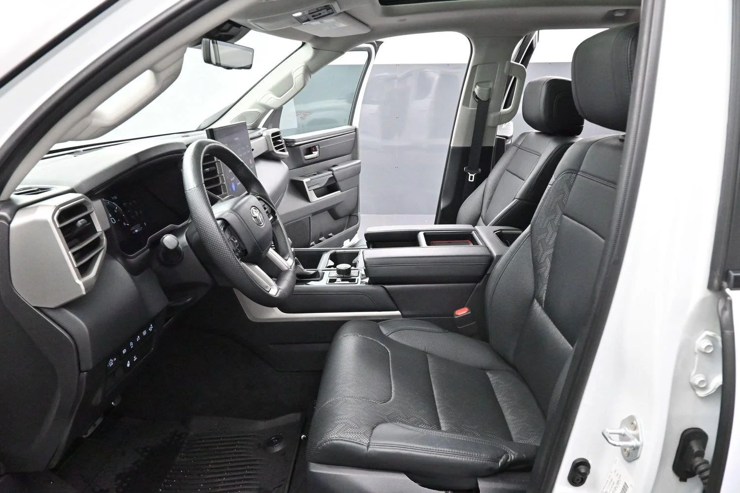 Used 2024 Ice Cap Toyota Limited image 12