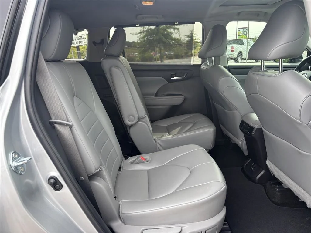 Used 2024 Silver Toyota XLE image 15