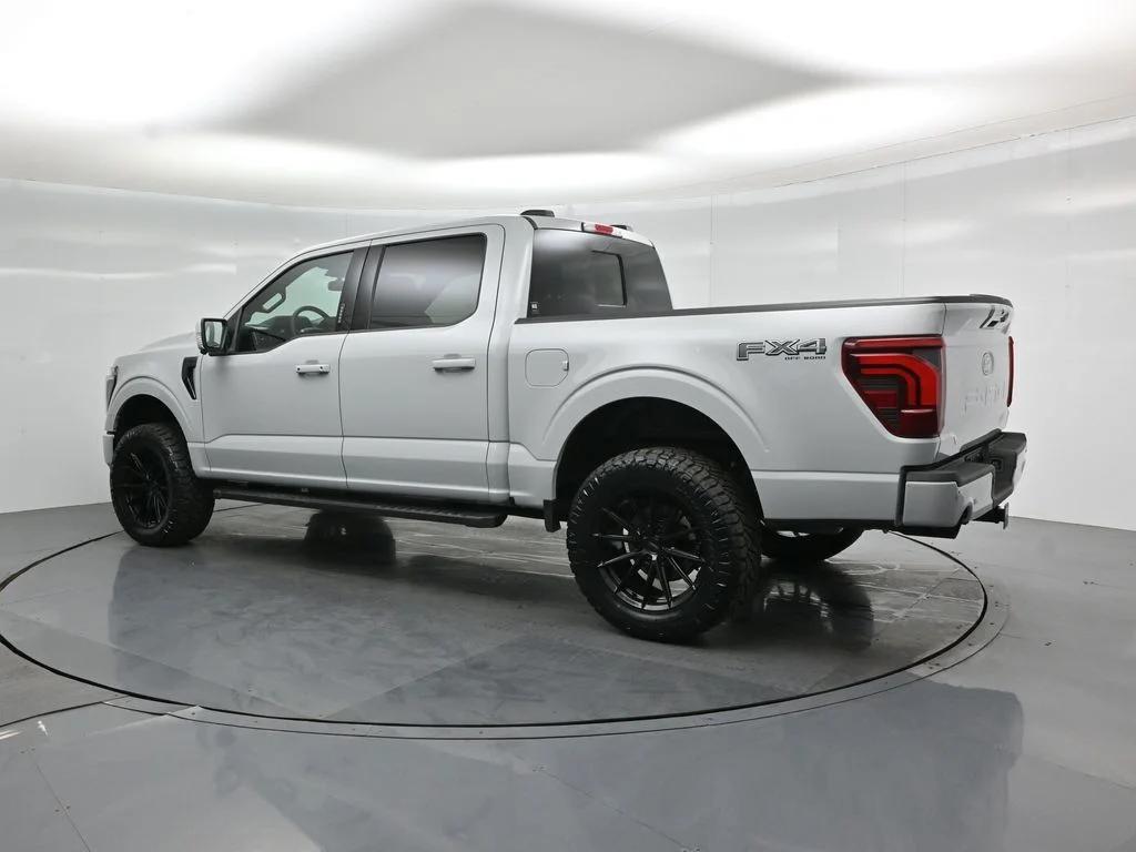 New 2026 Avalanche Ford Lariat image 6