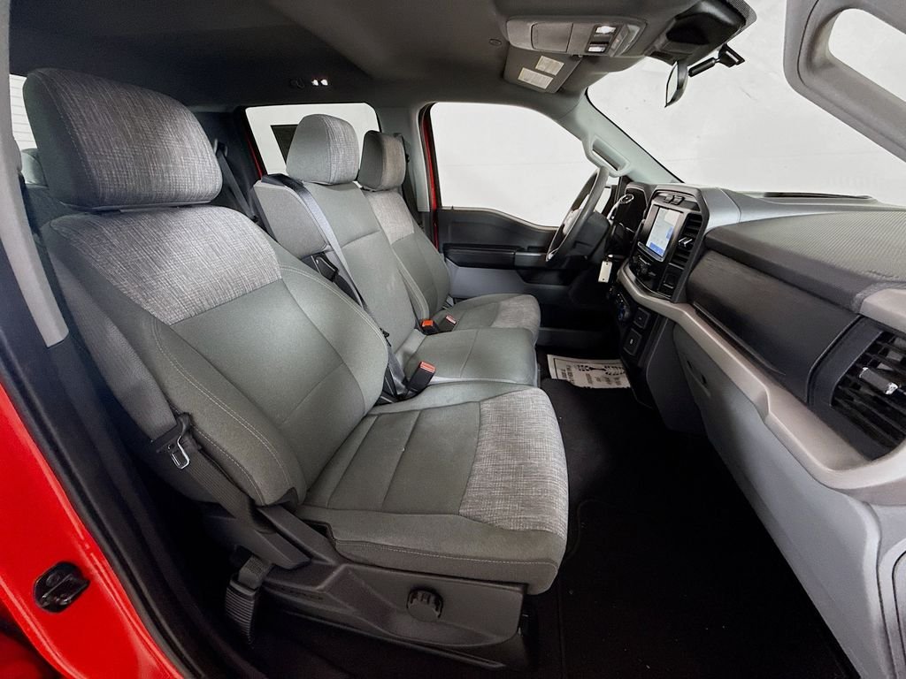 Used 2023 RACE RED Ford XLT image 26