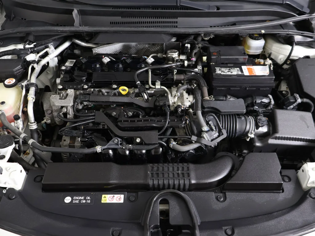 Used 2019 White Toyota SE image 17