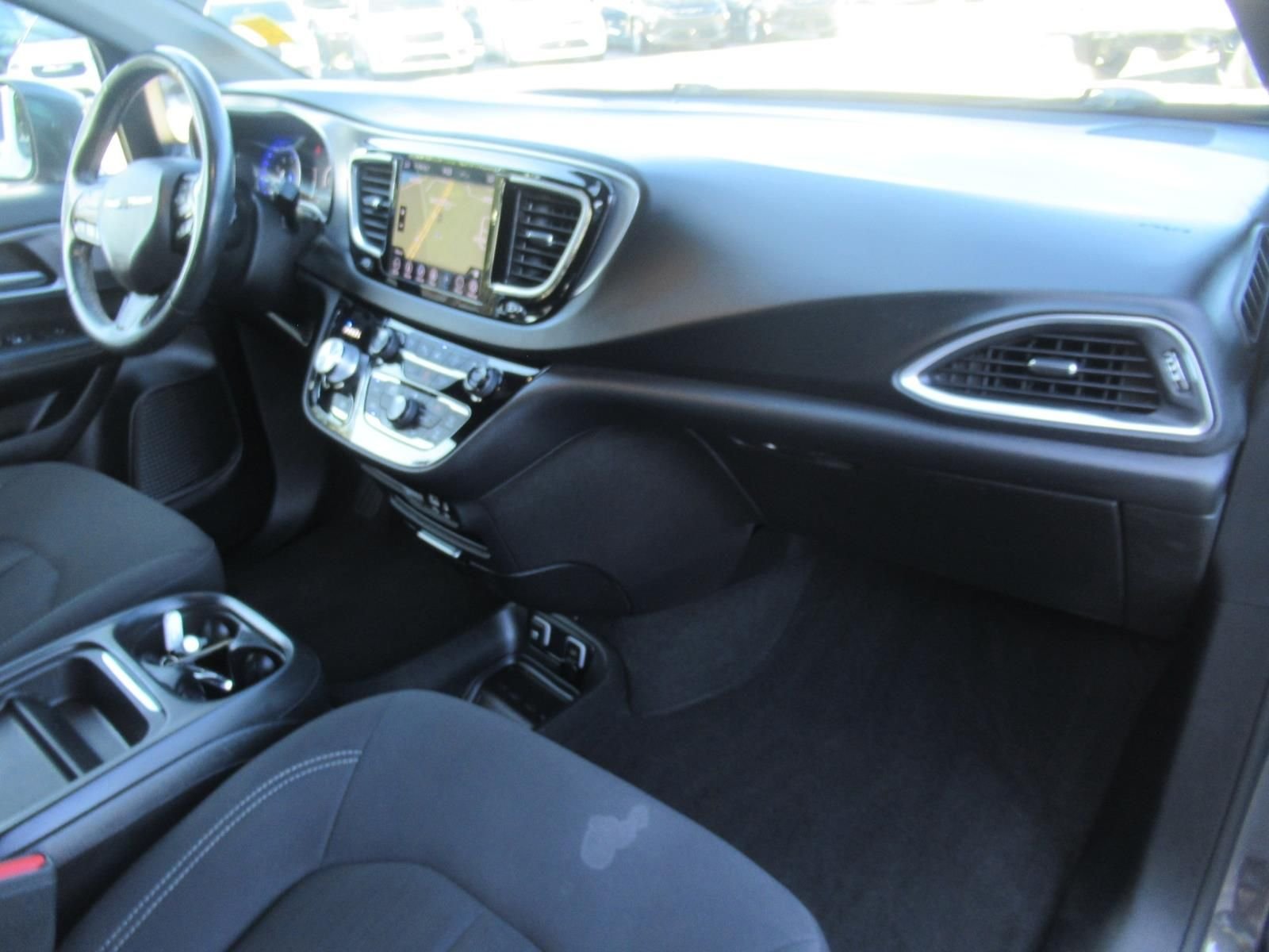 Used 2019 Gray Chrysler Touring Plus image 11