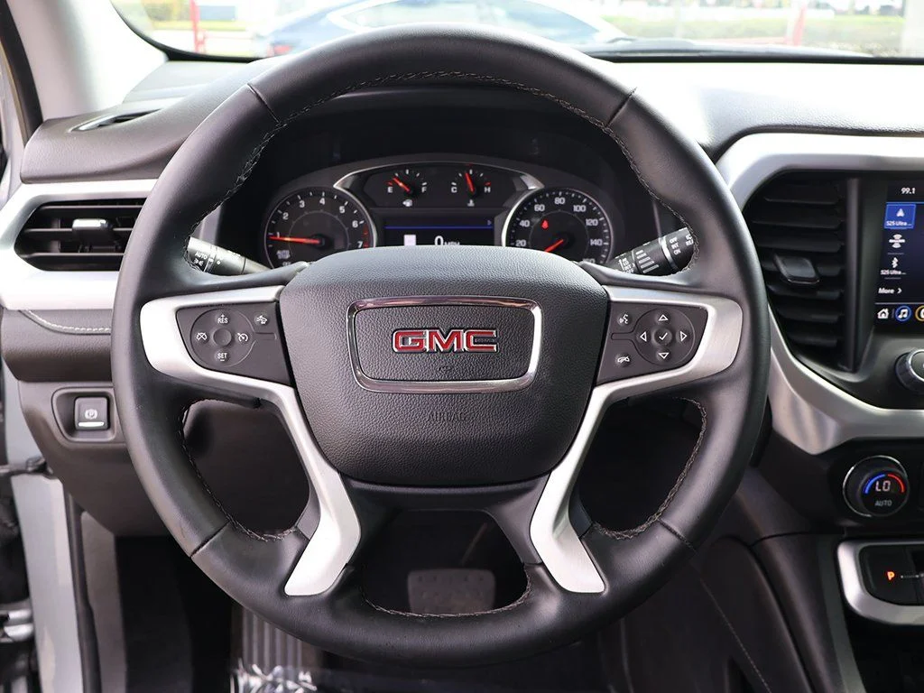 Used 2023 Silver GMC SLT image 42