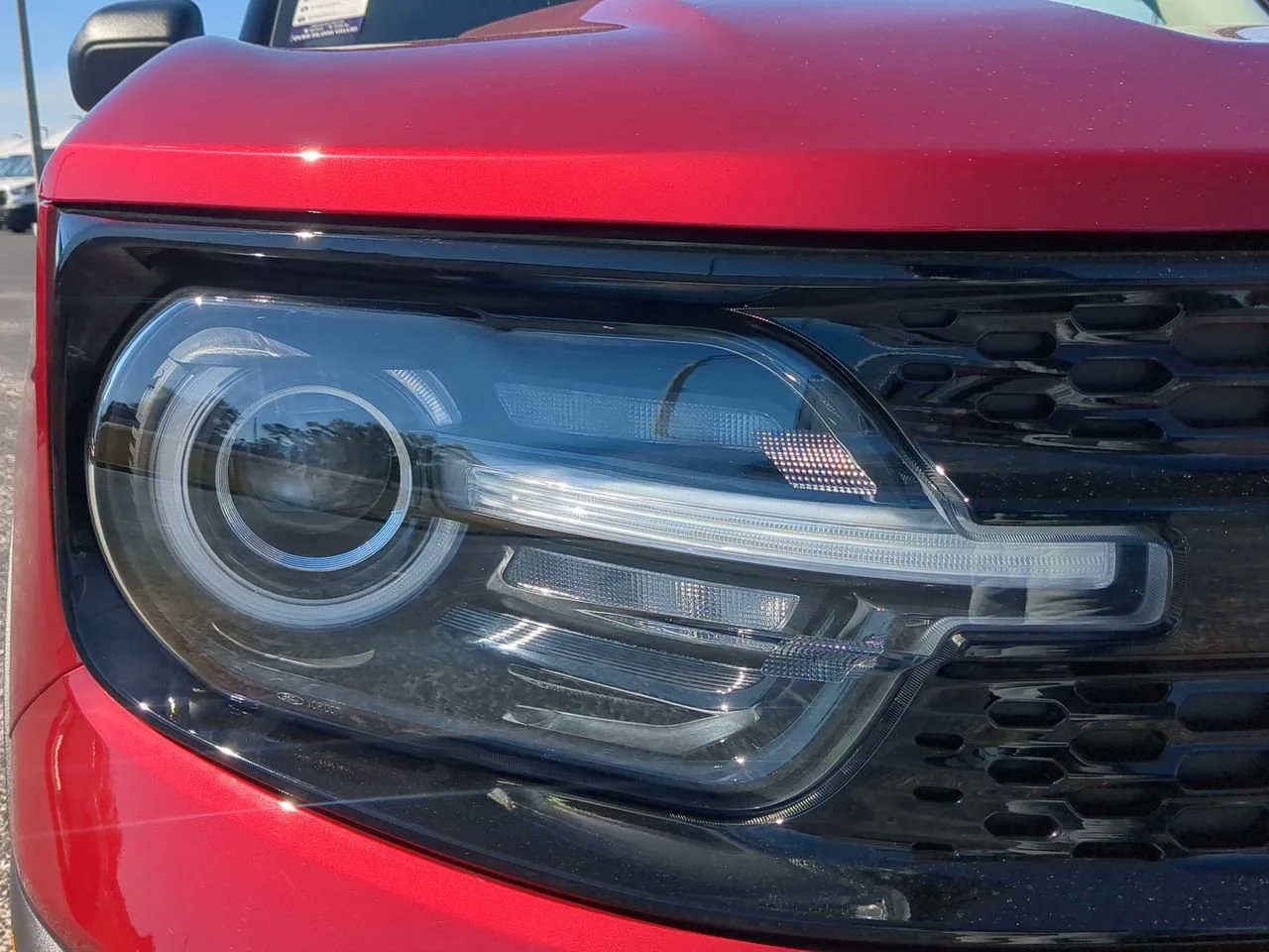 New 2025 Ruby Red Metallic Tinted Clearcoat Ford Outer Banks® image 7