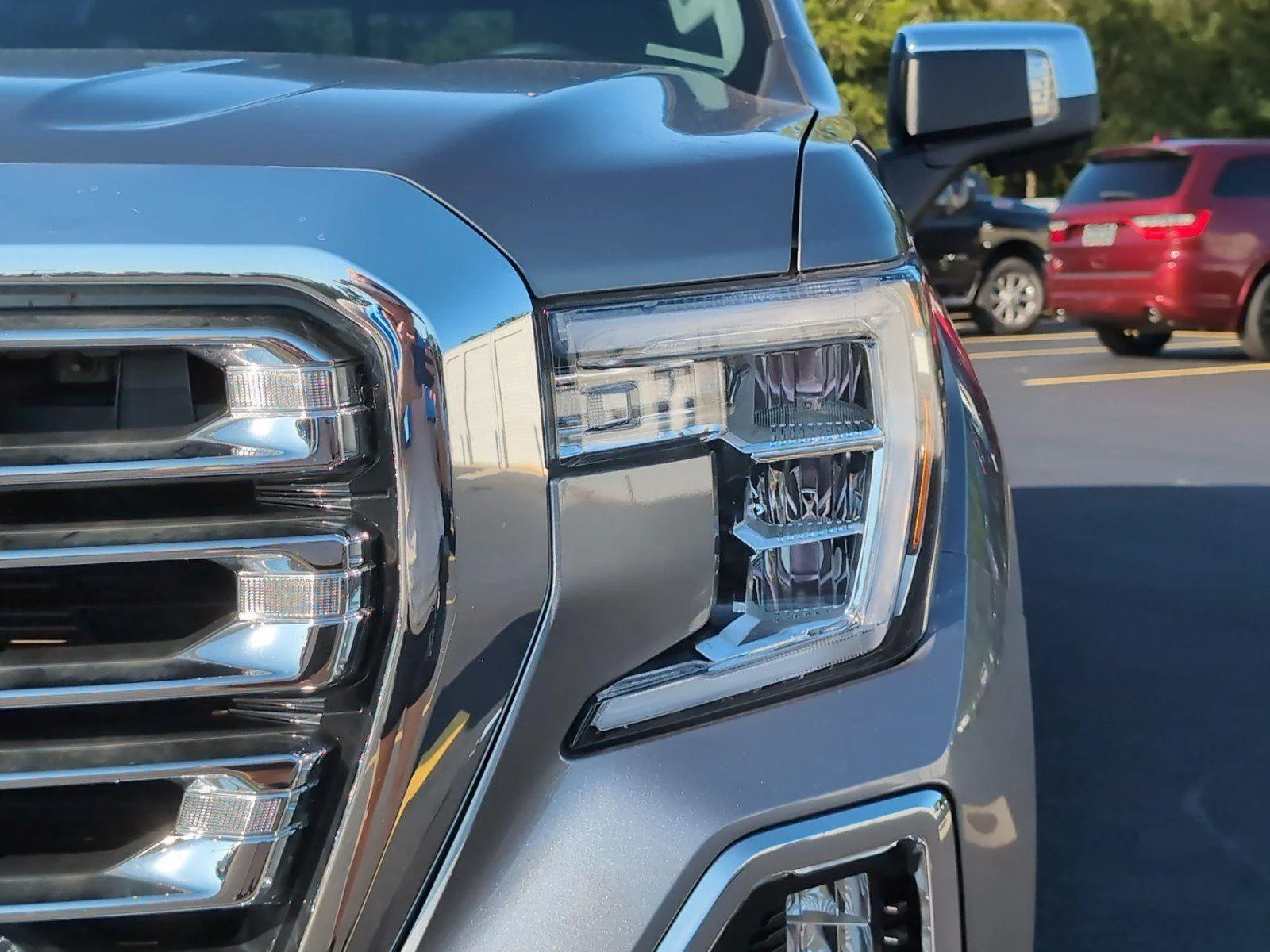 Used 2019 SATIN STEEL METALLIC GMC SLT image 13
