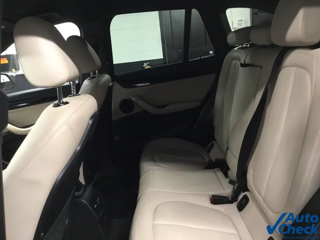 Used 2019 Gray BMW xDrive28i image 30