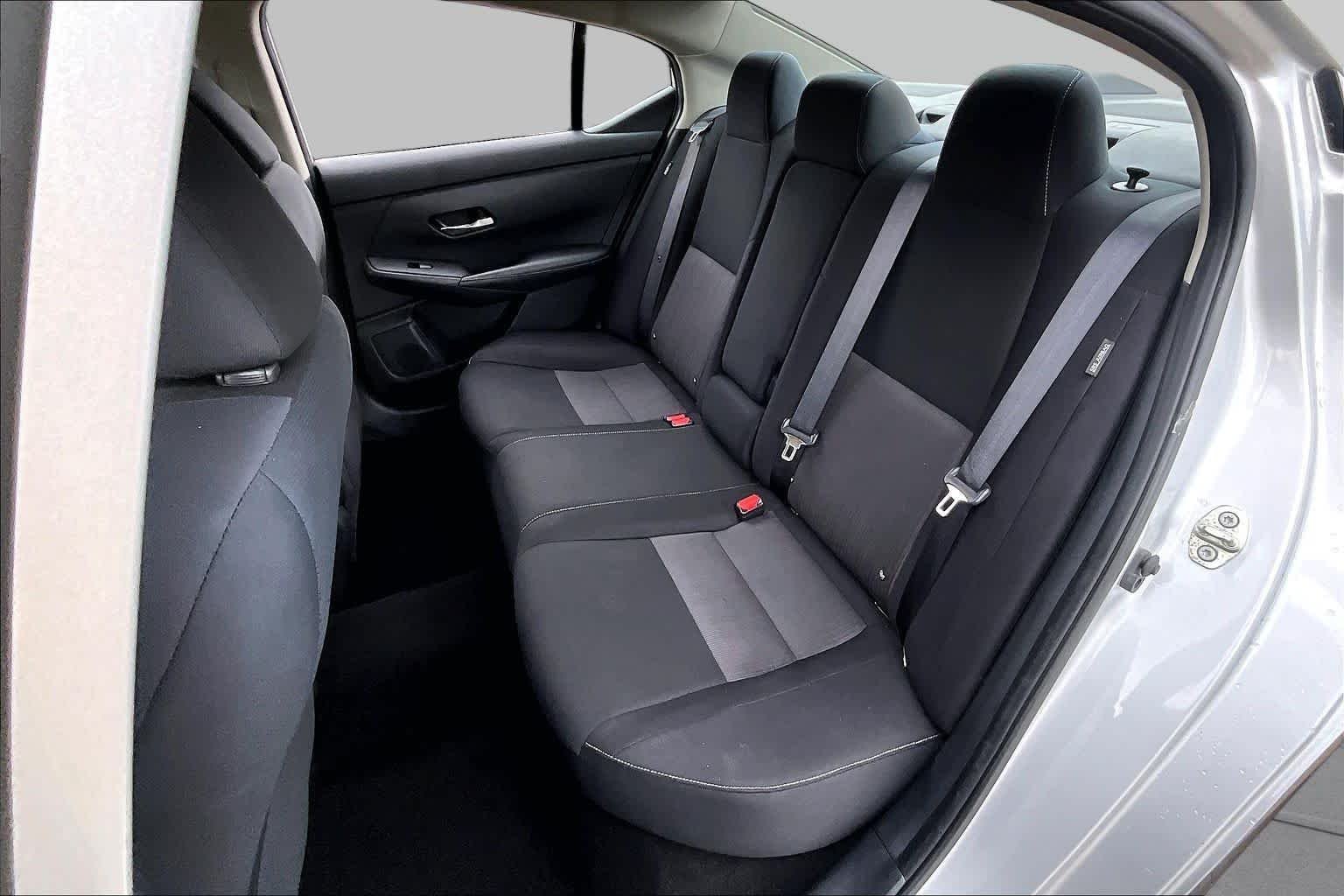Used 2022 Brilliant Silver Metallic Nissan SV image 19