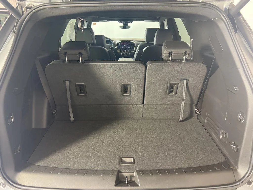 Used 2023 Sterling Gray Metallic Chevrolet LT Leather image 23