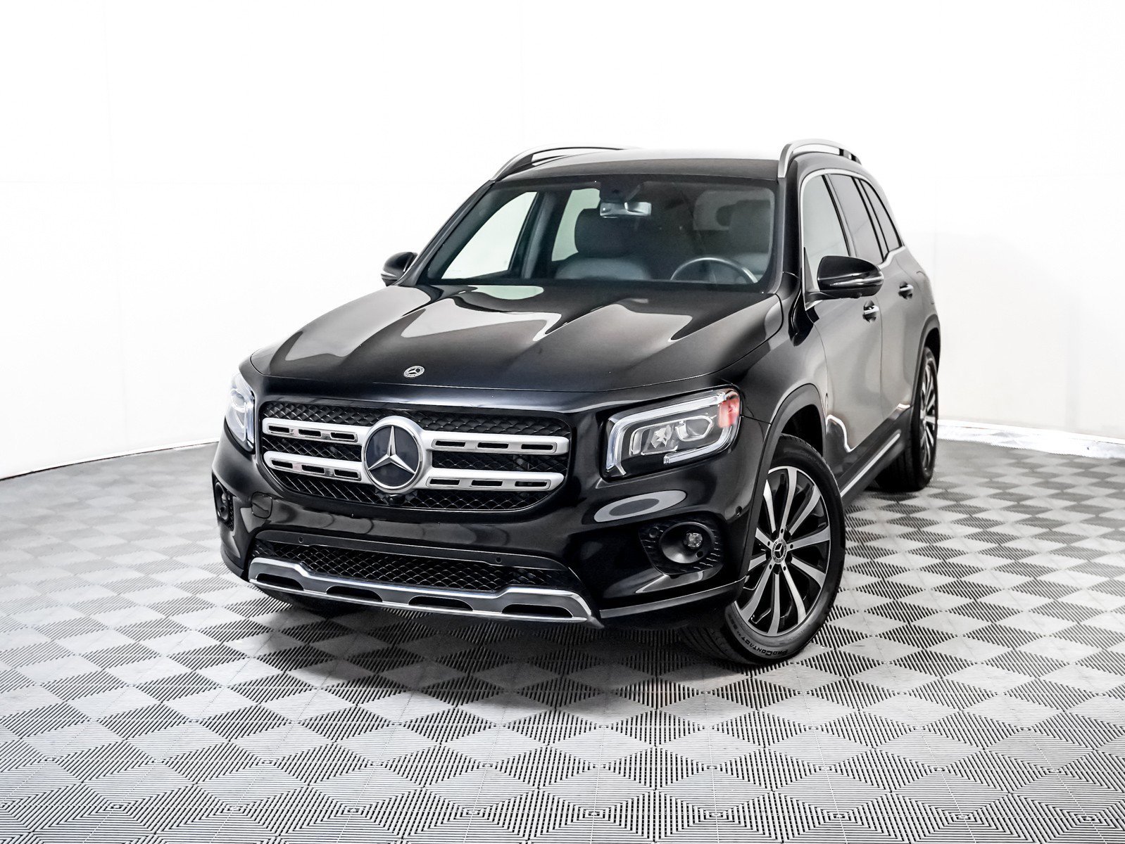 2022 Mercedes-Benz GLB Base