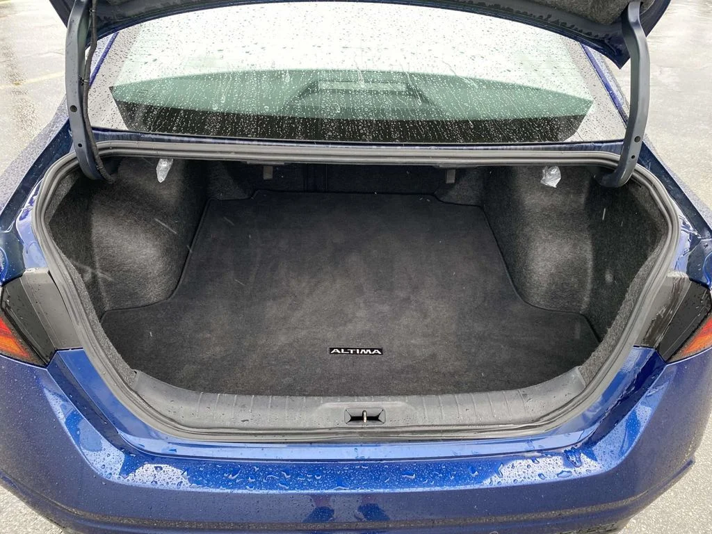 2024 Nissan Altima SR - Photo 15