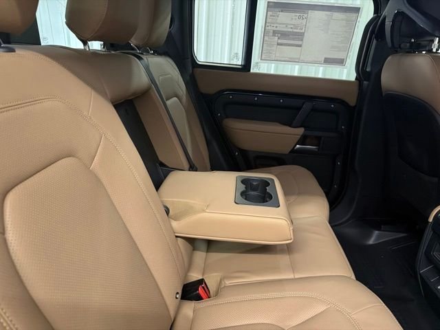 New 2026 Santorini Black Land Rover X-Dynamic SE image 19