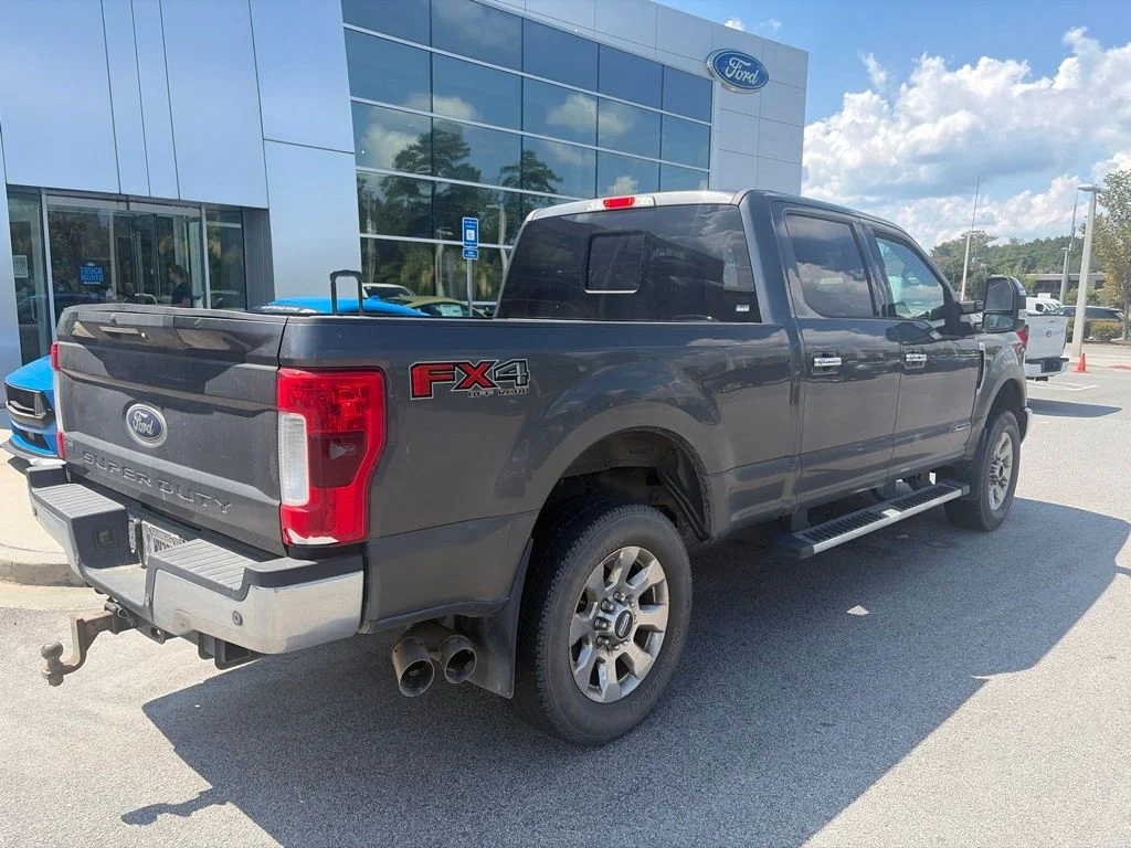 Used 2018 Magnetic Ford Lariat image 5