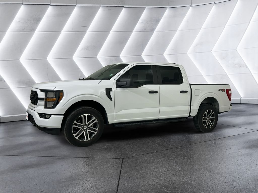 Used 2023 White Ford XL image 3