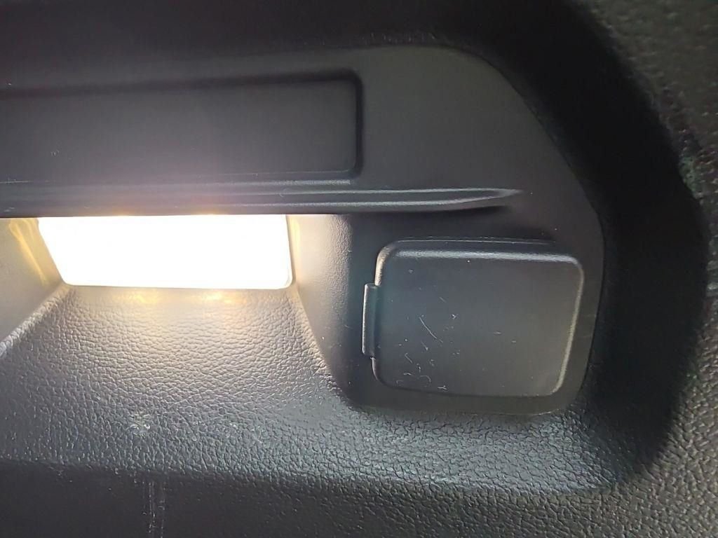 Used 2022 Gray Ford XLT image 36