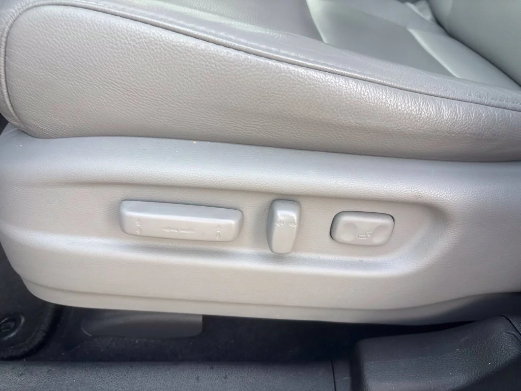 Used 2021 Blue Honda EX-L image 14