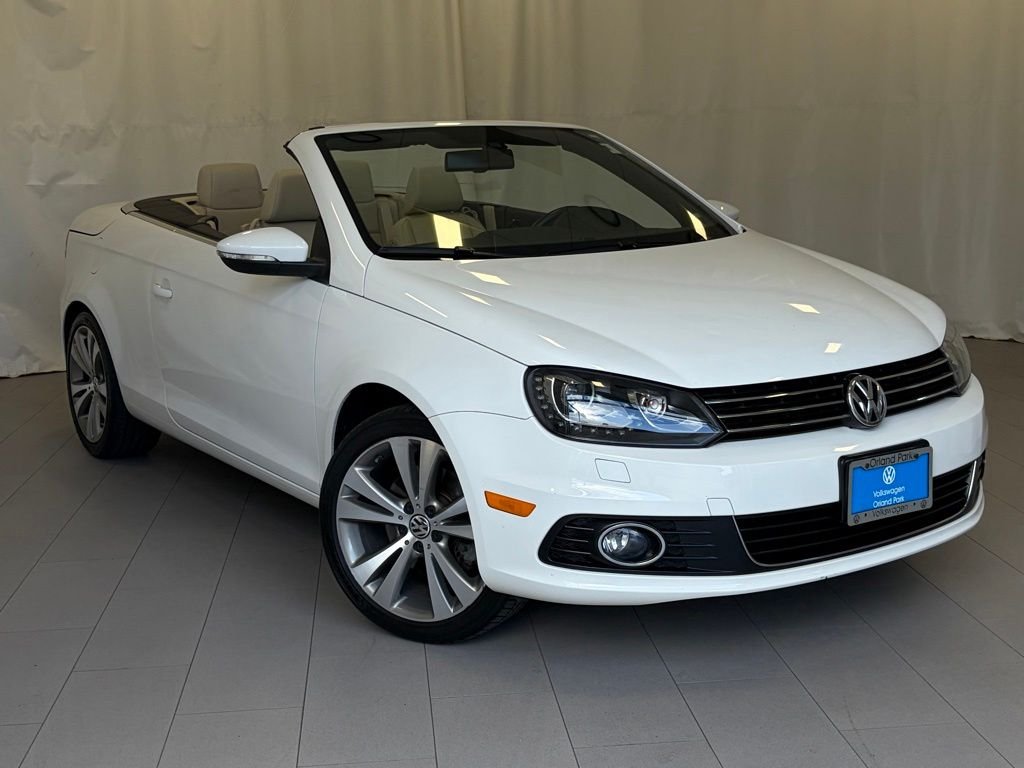 Used 2013 Candy White Volkswagen Lux image 3
