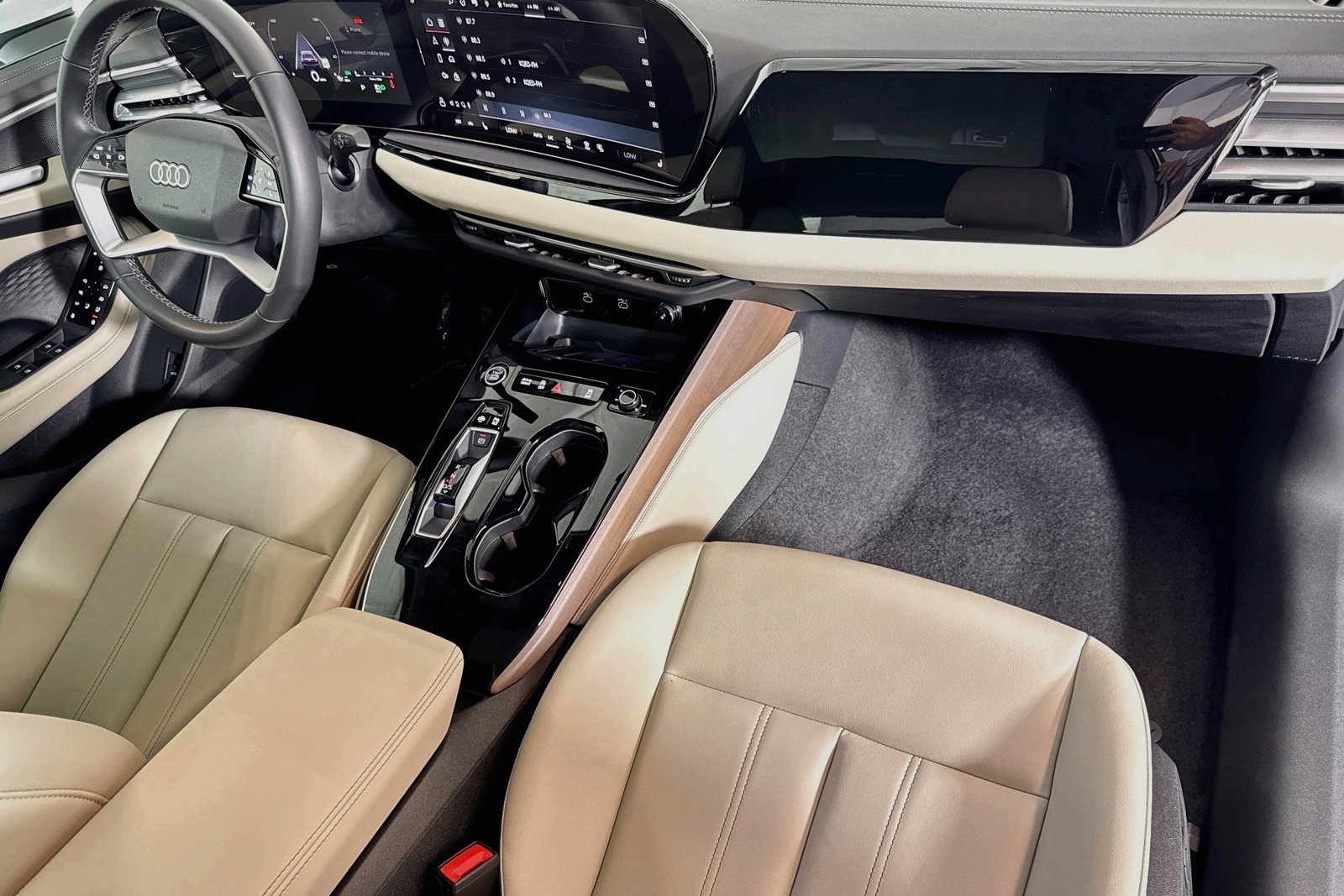 Used 2025 Arkona White Audi Premium image 26