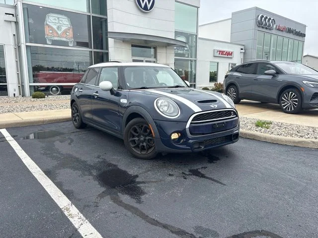 Used 2015 Blue MINI Base image 1